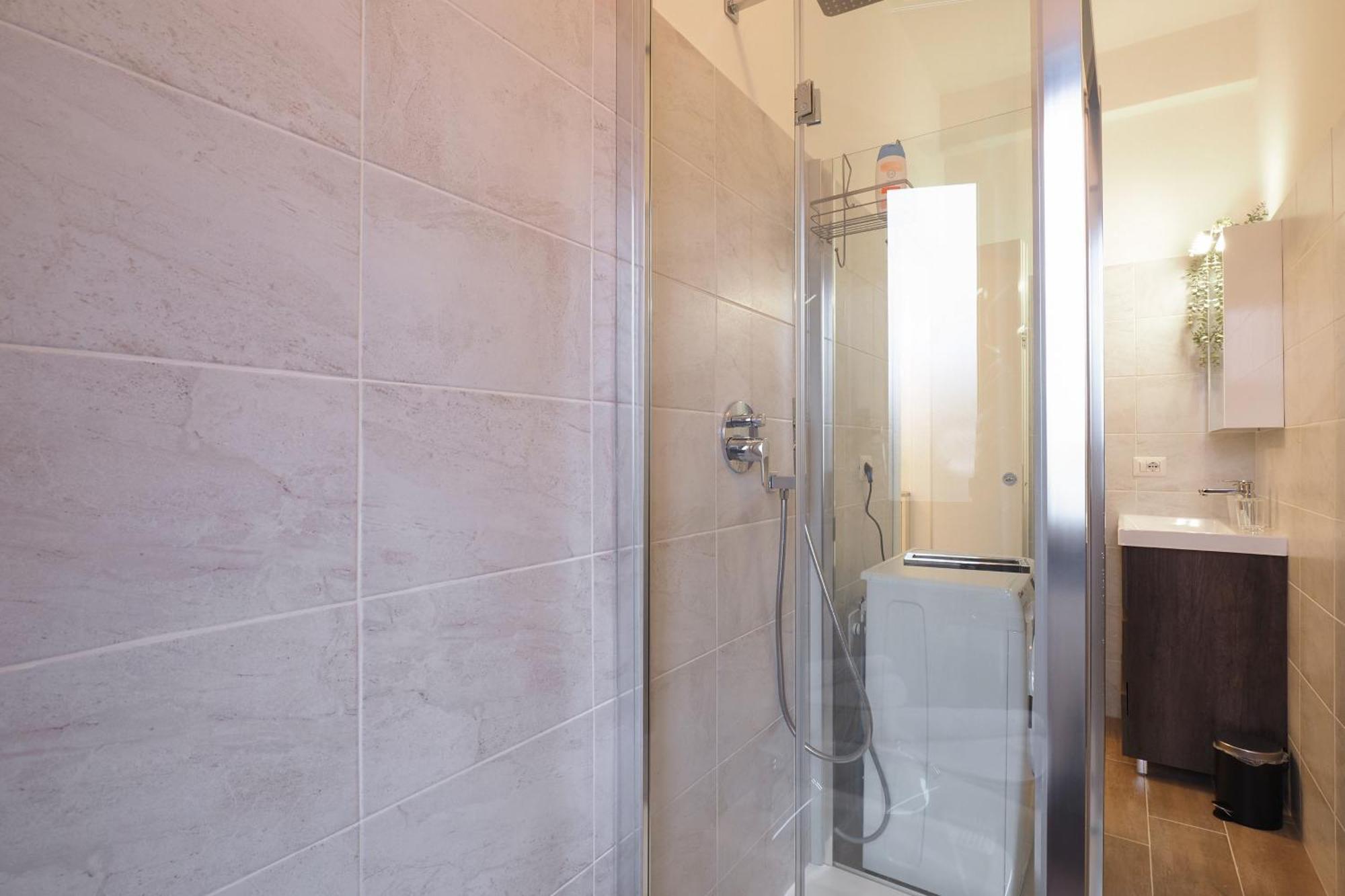 Primopiano - Tofane Apartment Milan Bagian luar foto